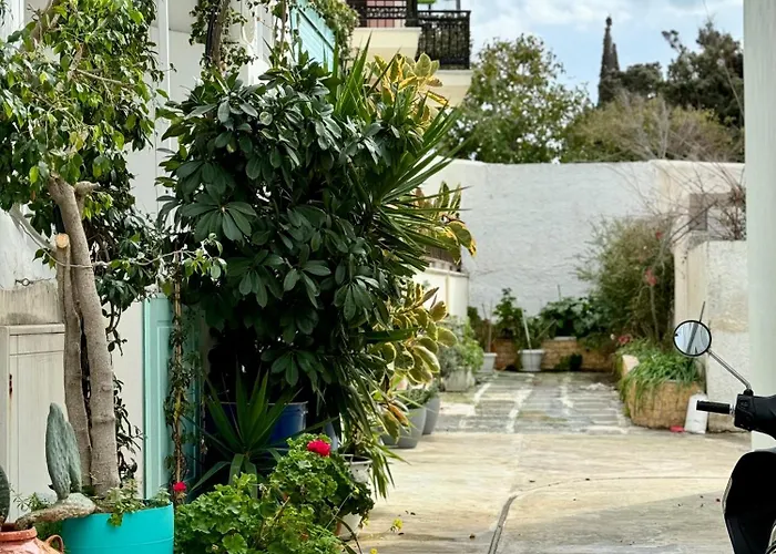 Cycladic Cove In Naxos Town Apartment